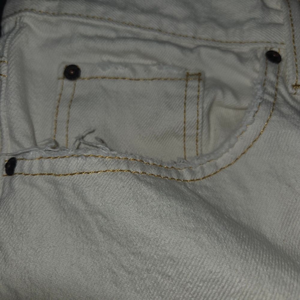 BDG Cowboy Jean 34 29-Inseam Distressed Cream Denim Raw Hem Straight Y2K Western - Picture 15 of 15